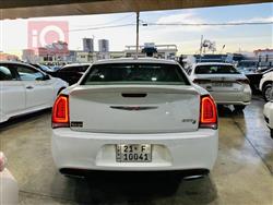 کرایسلەر 300